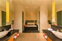 Guest ensuite